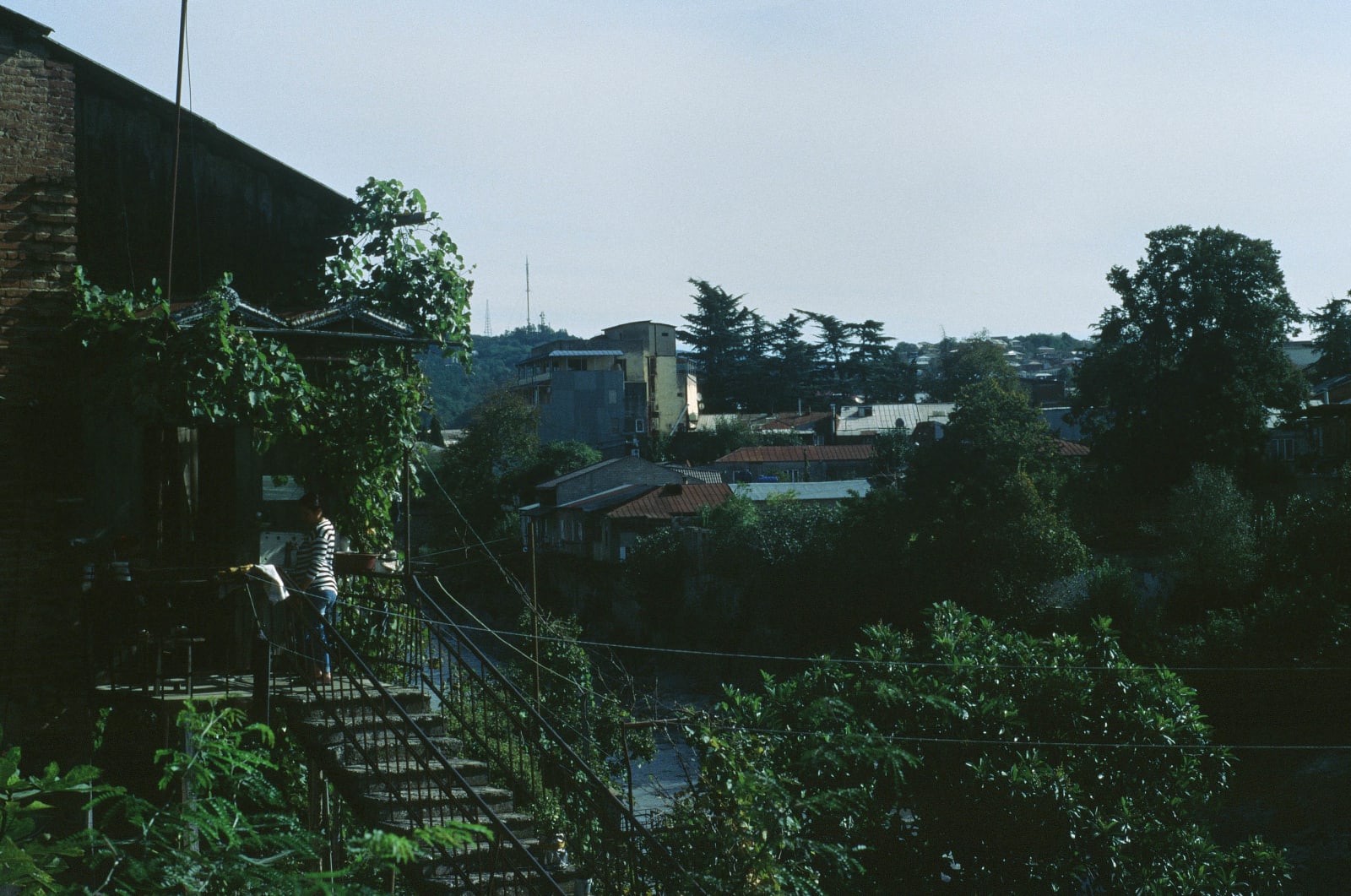 A house in the center of Kutaisi on the Rioni River