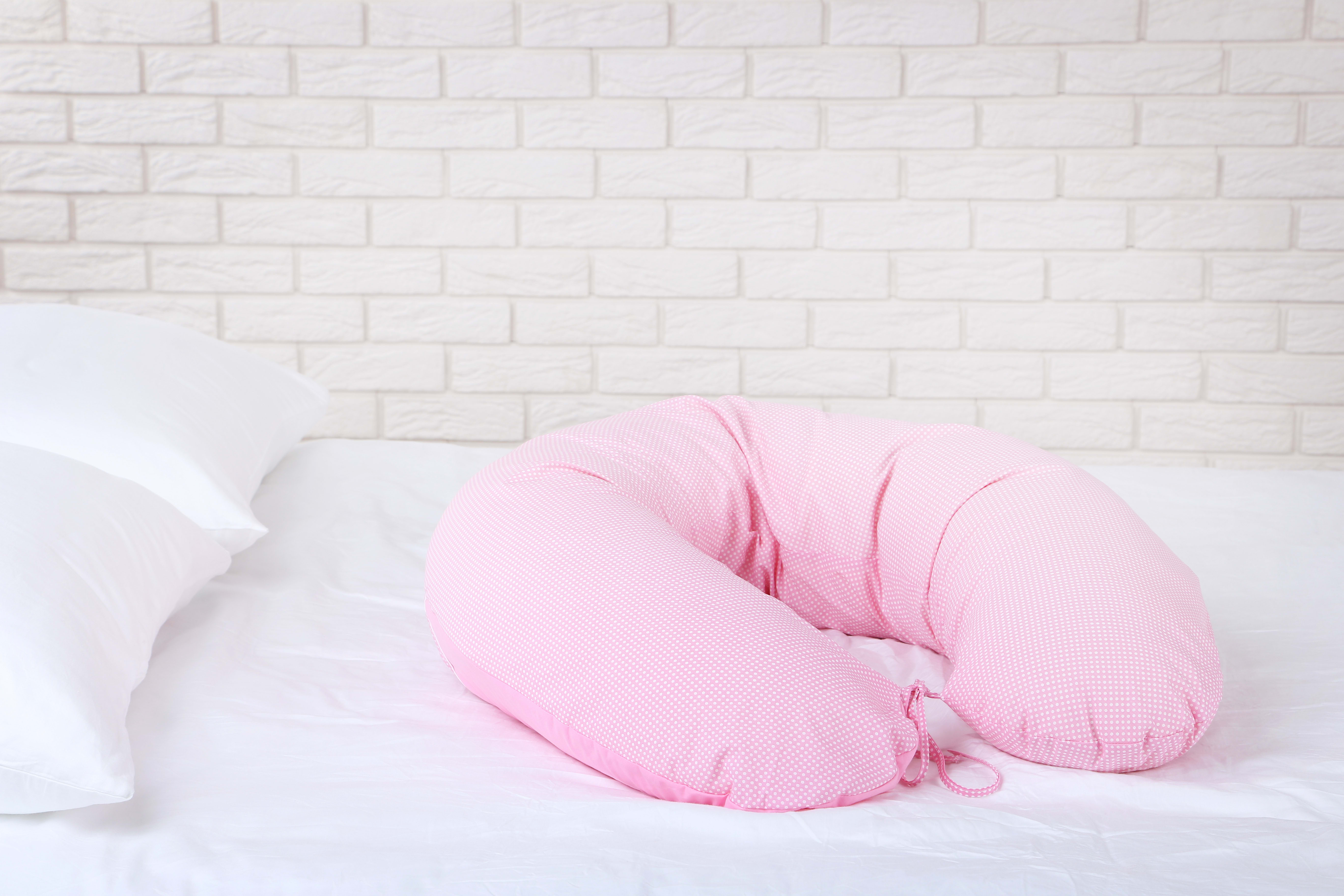 Coussin de grossesse : Avantages de l'utiliser par la femme enceinte !