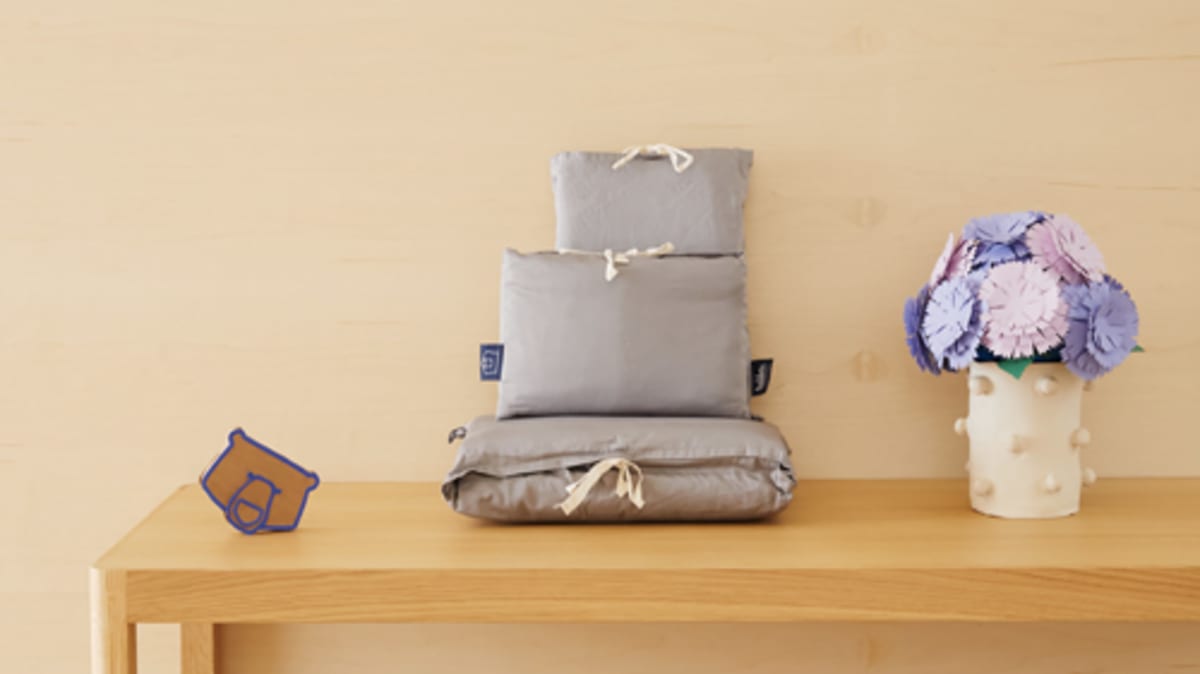 bed-linen-fitted-sheet.story.alt.story