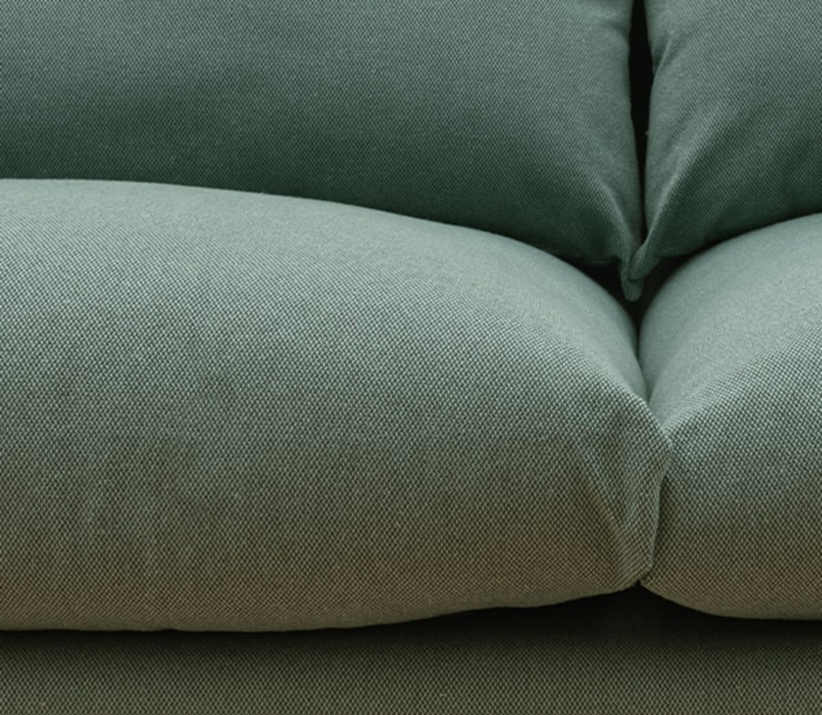 sofa-simple.description.alt.between
