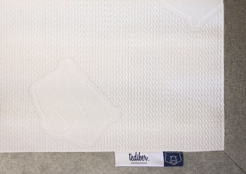 Surface antidérapante pour s'adapter à tous les matelas