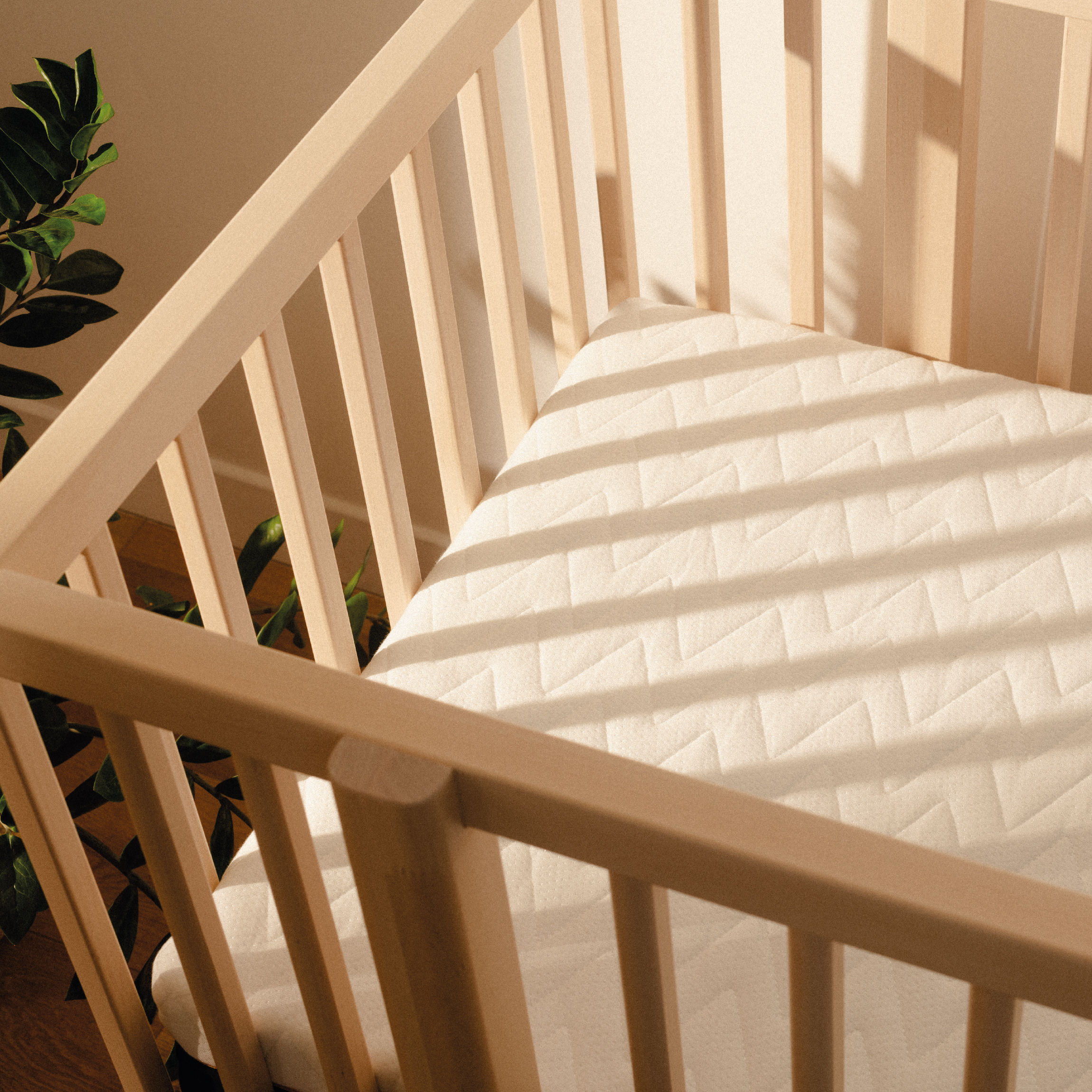 Lit bébé à barreaux bois naturel Tediber (Tediber) - Image 1