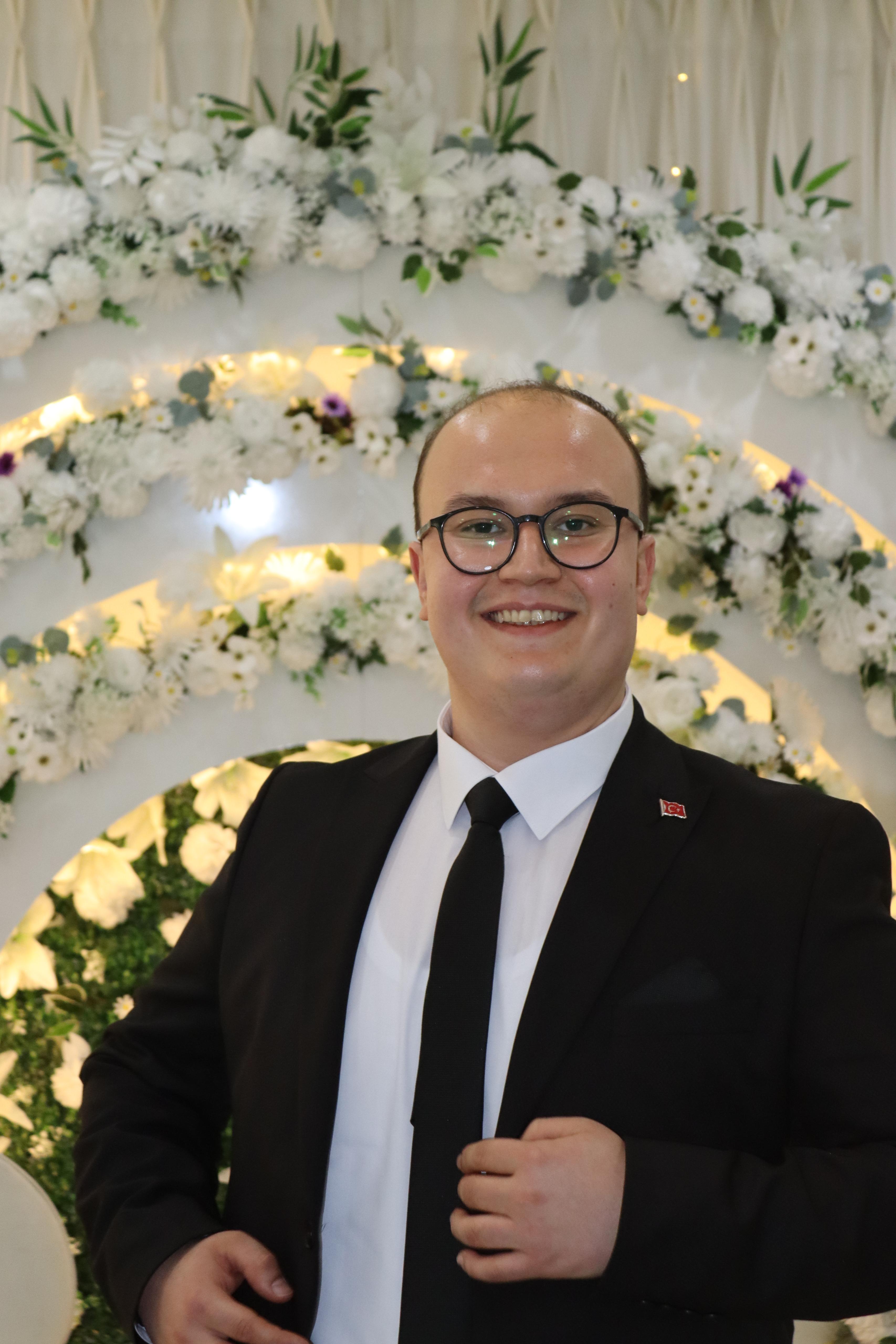 İsmet Katı