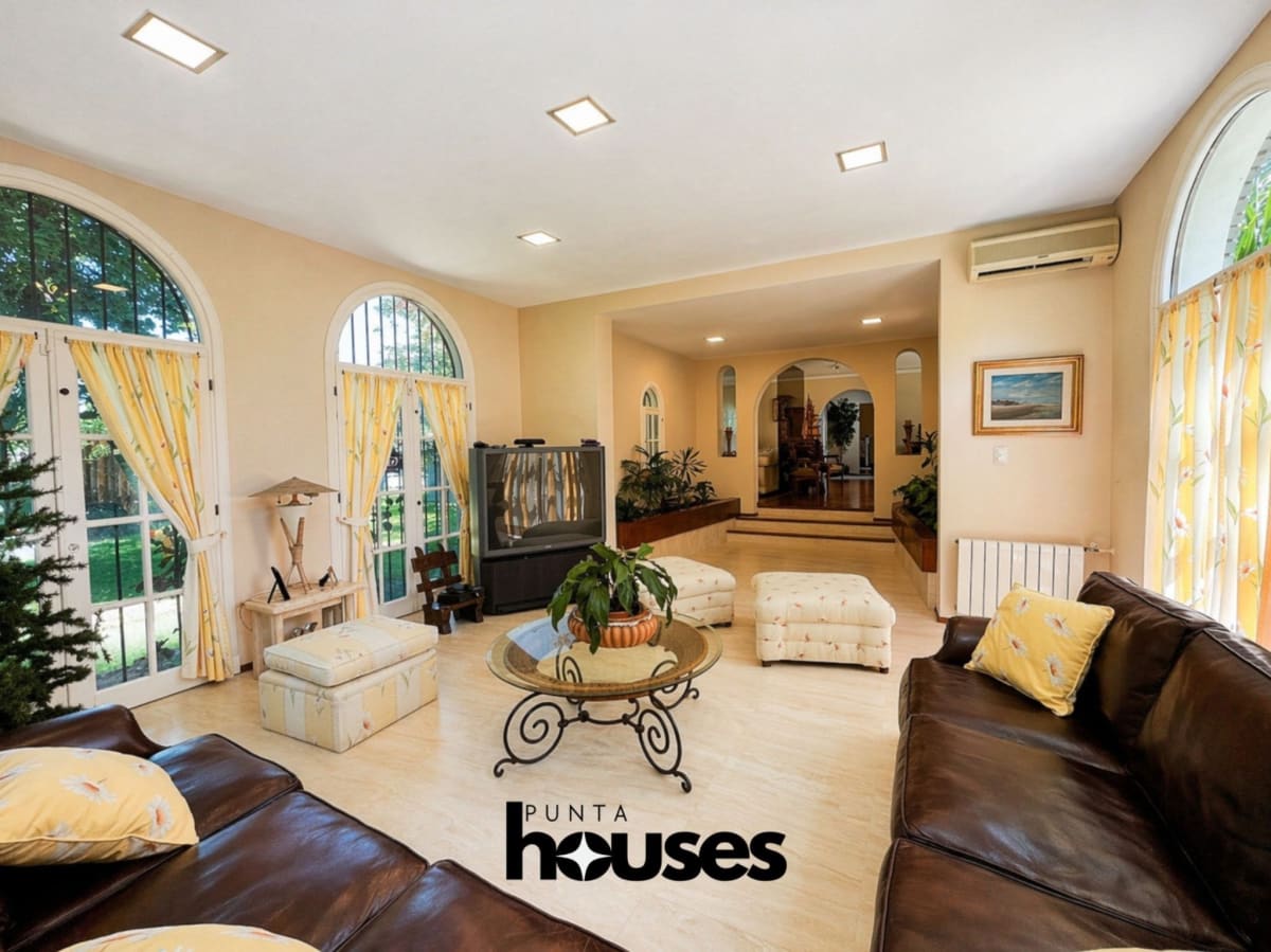 HouseLuganoPde5BR26.jpg