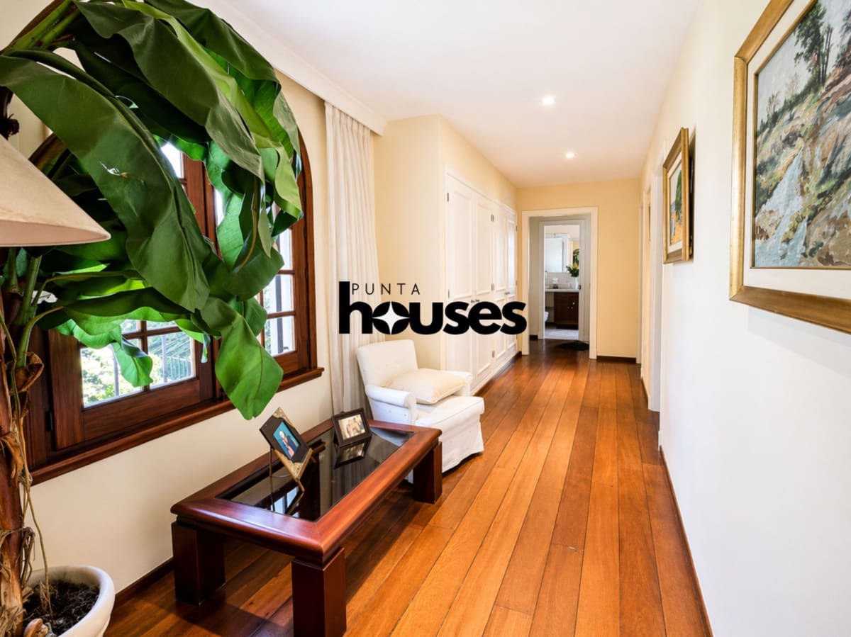 HouseLuganoPde5BR32.jpg