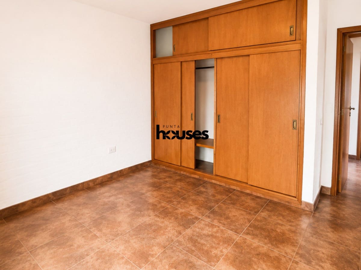 Casa Roja OP4.jpg