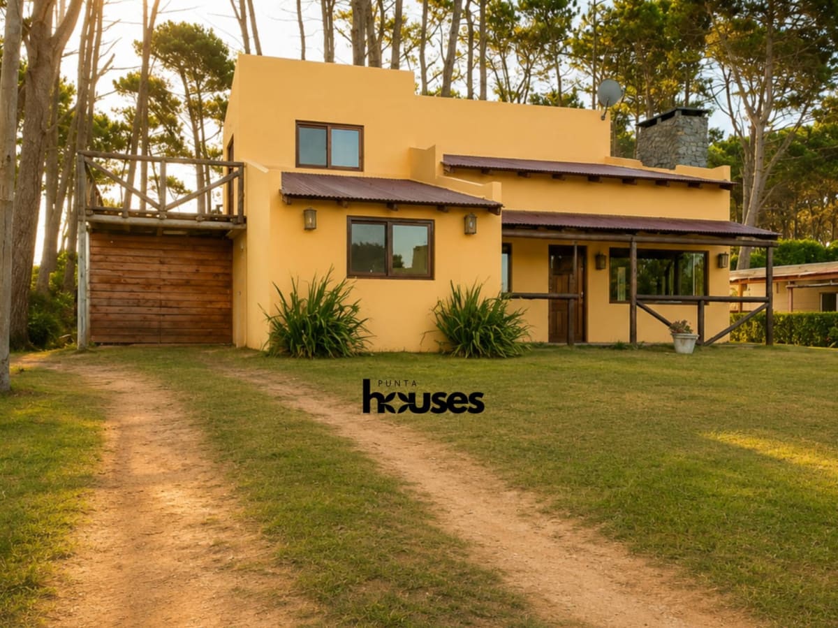 Casa Amarillo OP11.jpg