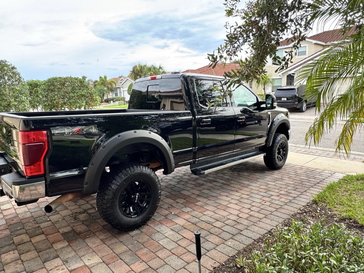 2022 FORD F-350 - View 4