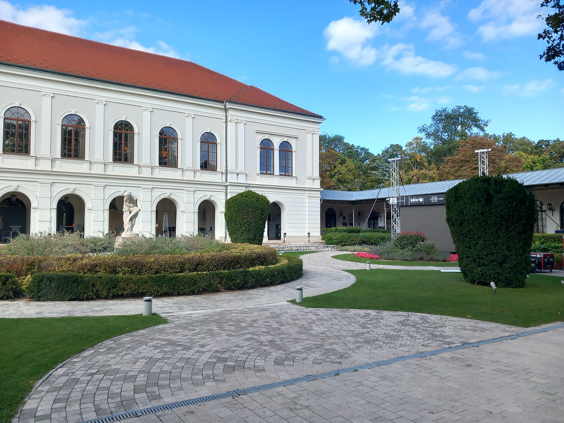 Anna Grand Hotel