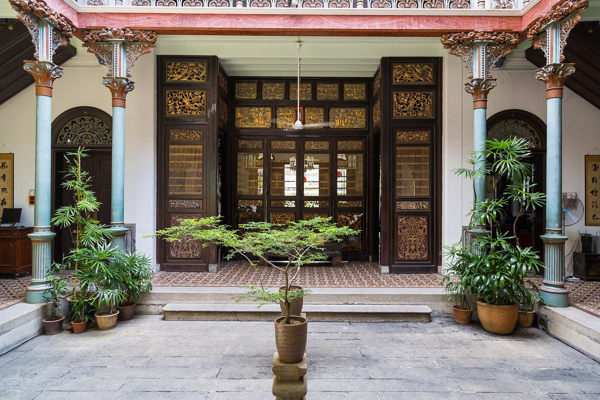 Cheong Fatt Tze – The Blue Mansion