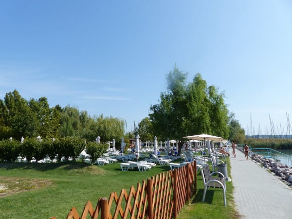Hotel Marina-Port exterior