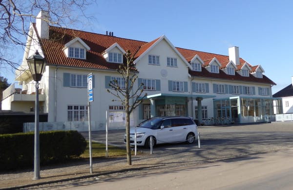 Store Kro Fredensborg exterior