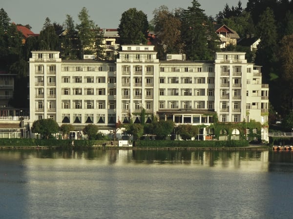 Grand Hotel Toplice exterior