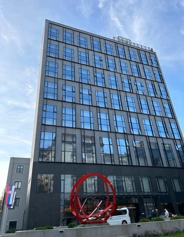 Mona Plaza Hotel Belgrade exterior