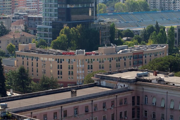 Exterior de Rogner Hotel Tirana