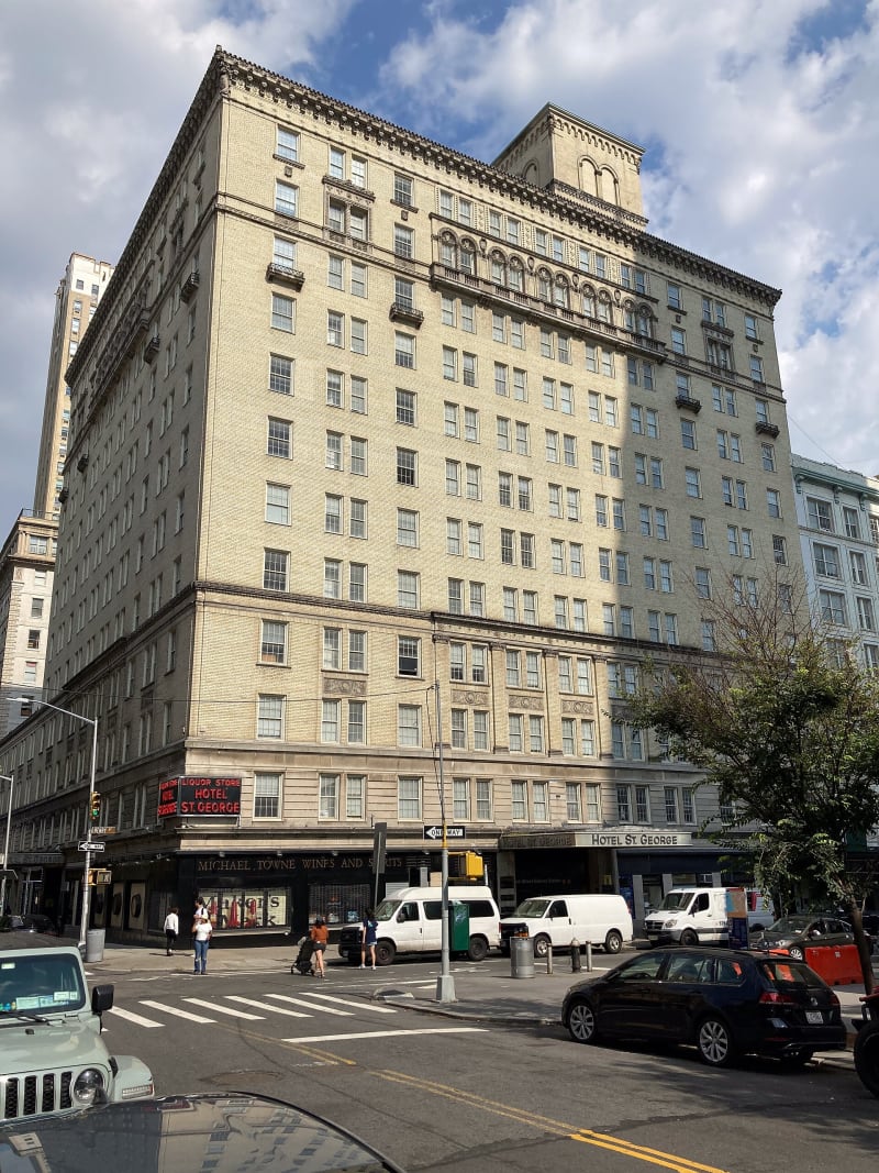 Hotel St. George — 1