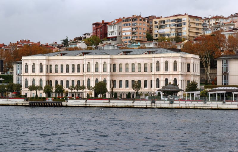 Four Seasons Hotel Istanbul at the Bosphorus — 1