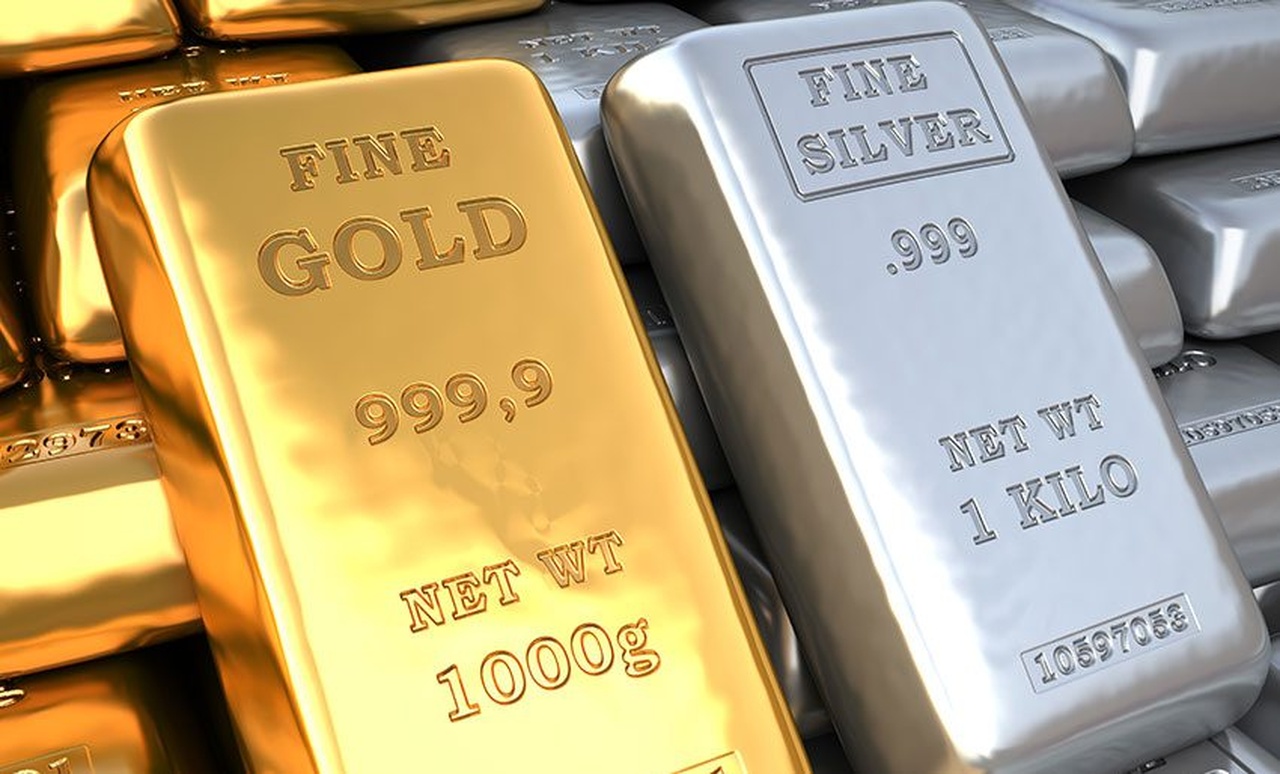 metais-preciosos-sofrem-correcao-abrupta-prata-cai-ate-40-e-ouro-recua-mais-de-20