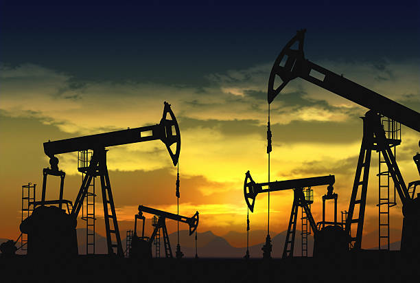 petroleo-mantem-se-acima-dos-100-dolares