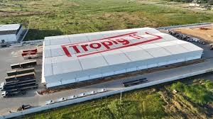 tropigalia-comeca-a-semana-com-queda-de-526