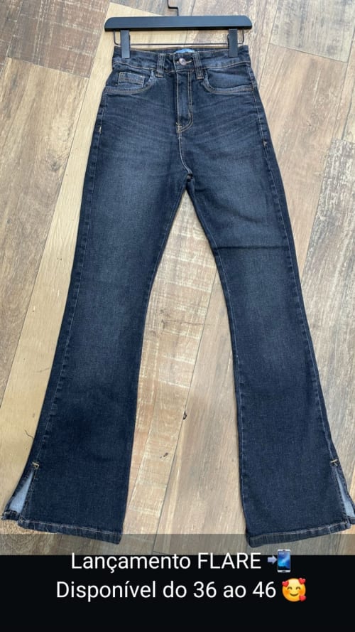 Calça Jeans Flare