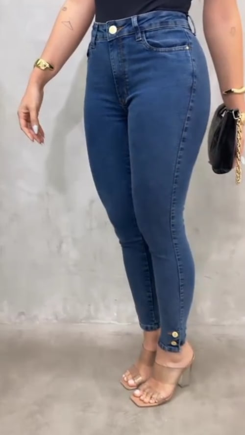 Calça Jeans skin barra desfiada miniatura 3