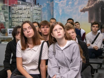 Школьники Светлоярского района побывали «В гостях у учёных» ВолГУ