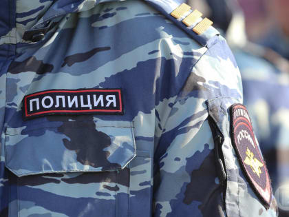Под Волгоградом на льду под мостом нашли тело мужчины