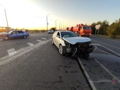 В Калачевском районе 17-летний водитель не уступил дорогу и совершил ДТП