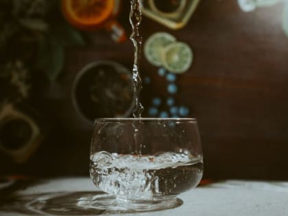 Ученые назвали обычную воду средством против старения