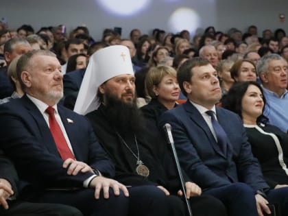 Митрополит Феодор принял участие в праздновании 45-летия больницы скорой помощи №25