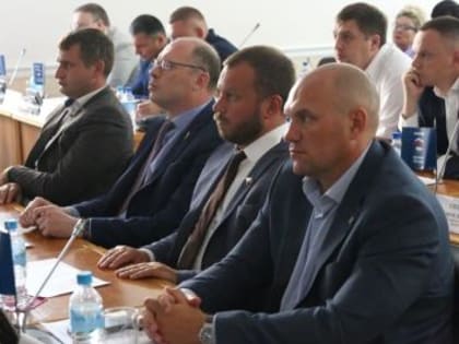 Блок принятых решений касается имущественных вопросов