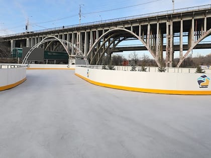 В Волгограде катки в ЦПКиО и «Раздолье» закрыли из-за дождя и солнца
