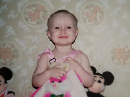 «Практикую позу нисходящей собаки и люблю стоять на голове»: волжанка о технике сложных асан