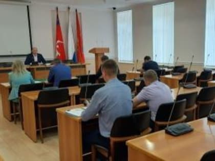 Депутаты приняли к сведению информацию мэрии о реализации муниципальных программ