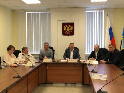 В Волжском прорабатывают механизмы решения проблемы брошенных автомобилей