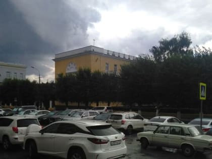 Волгоградцев предупреждают о дождях и граде 26 июля