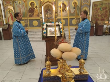 В канун праздника Рождества Пресвятой Богородицы епископ Иоанн возглавил бденную службу в волжском соборе