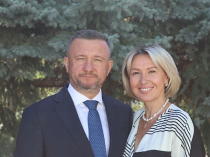 Поздравление с 8 марта от руководителя фракции «Единая Россия» в Волгоградской областной Думе Михаила Струка