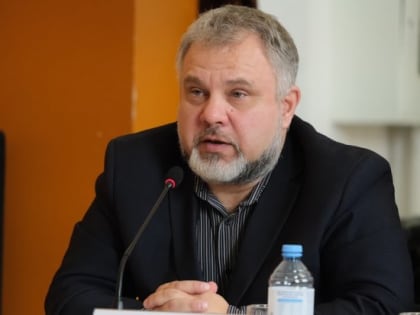 Антон Лукаш увидел политические сигналы в рабочей поездке Путина в Волгоград