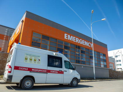 Волгоградская область получит дополнительные машины скорой помощи и школьные автобусы