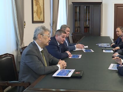 Губернатор Волгоградской области провел рабочее совещание