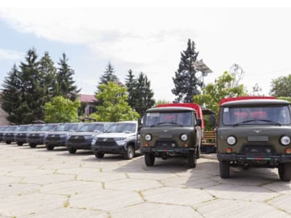12 автомобилей передала Волгоградская область подшефному району ЛНР