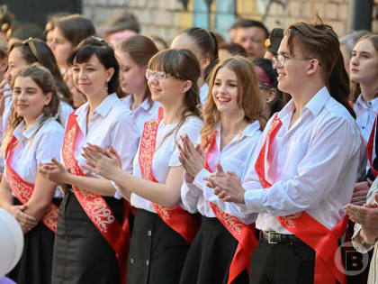 Известно, когда в Волгограде пройдут последние звонки и выпускные