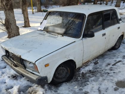 Из двух дворов Волжского готовятся эвакуировать еще три брошенные машины