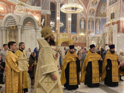 Митрополит Феодор совершил всенощное бдение в канун Прошеного воскресенья