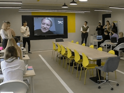 В Волжском открыли инновационный класс для юных предпринимателей