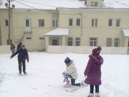 В Камышине от плюсового рекорда января «потекли» катки, но к Рождеству ожидаются крепкие морозы