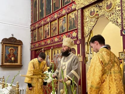 В храме Иоанна Предтечи совершено архиерейское богослужение