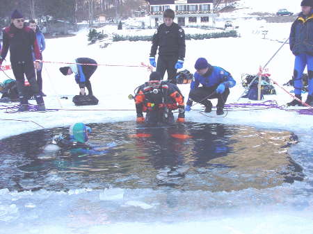 MONTRIOND - Plongée sous glace - Photo 3